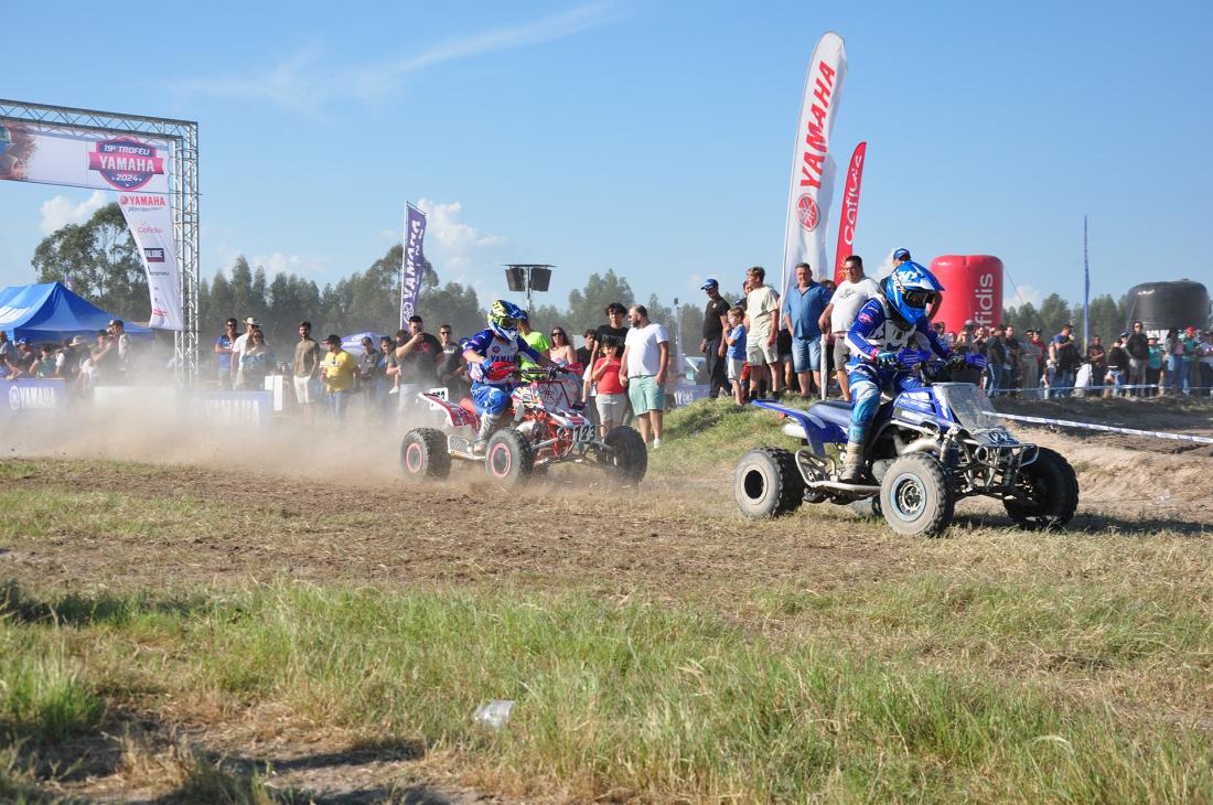 Pegões Troféu Yamaha Pegões Troféu Yamaha