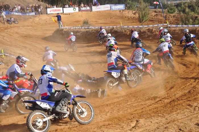 Troféu mais antigo de TT em Portugal Troféu Yamaha